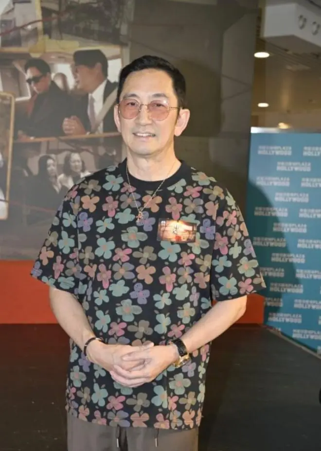 吴启华出席活动
