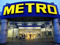Metro Group Cuts Outlook On Russia As Quarterly Sales Fall